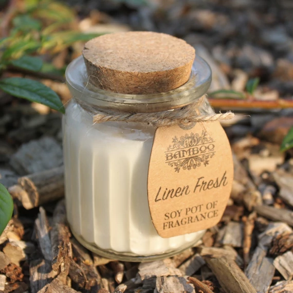 Tiszta vászon illatú szójagyertya üveg tégelyben parafadugóval, természetes kézműves illatgyertya